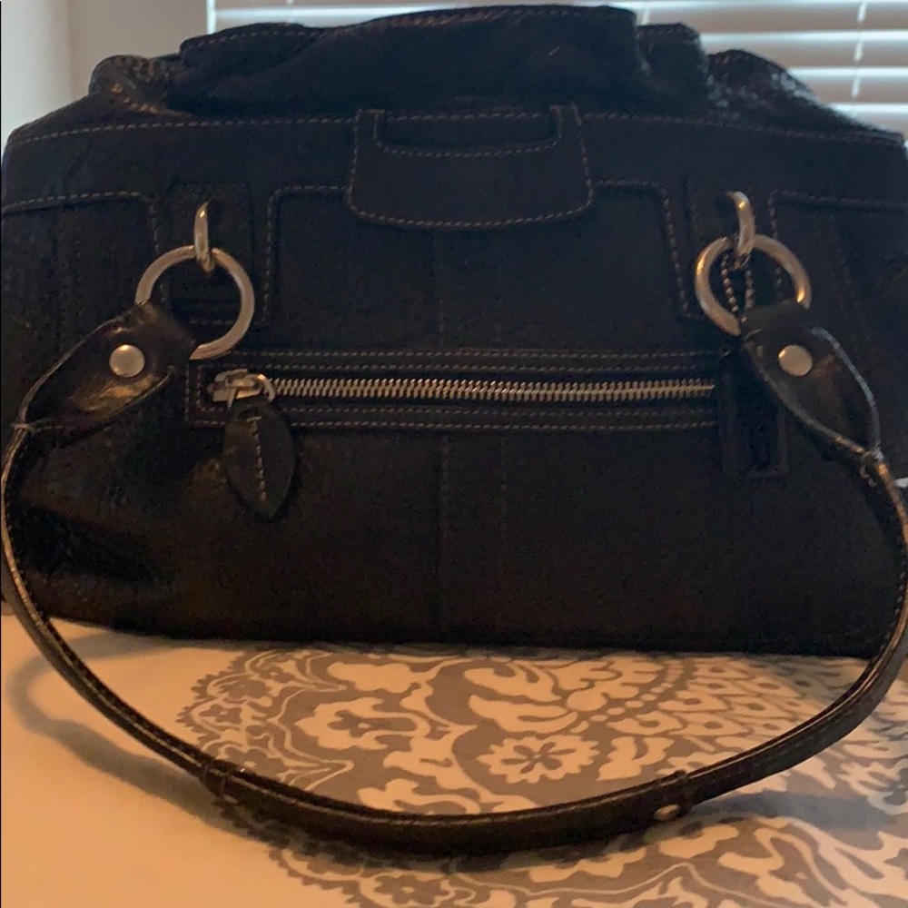 MAKE AN OFFER! Coach black leather shopper handbag